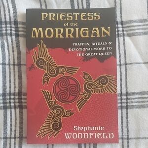 Priestess of the Morrigan by Stephanie Woodfield - Red Cover